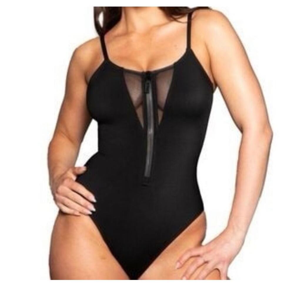TA3 Zippy One-piece swimsuit High Cut Size XS Regular Length NWT